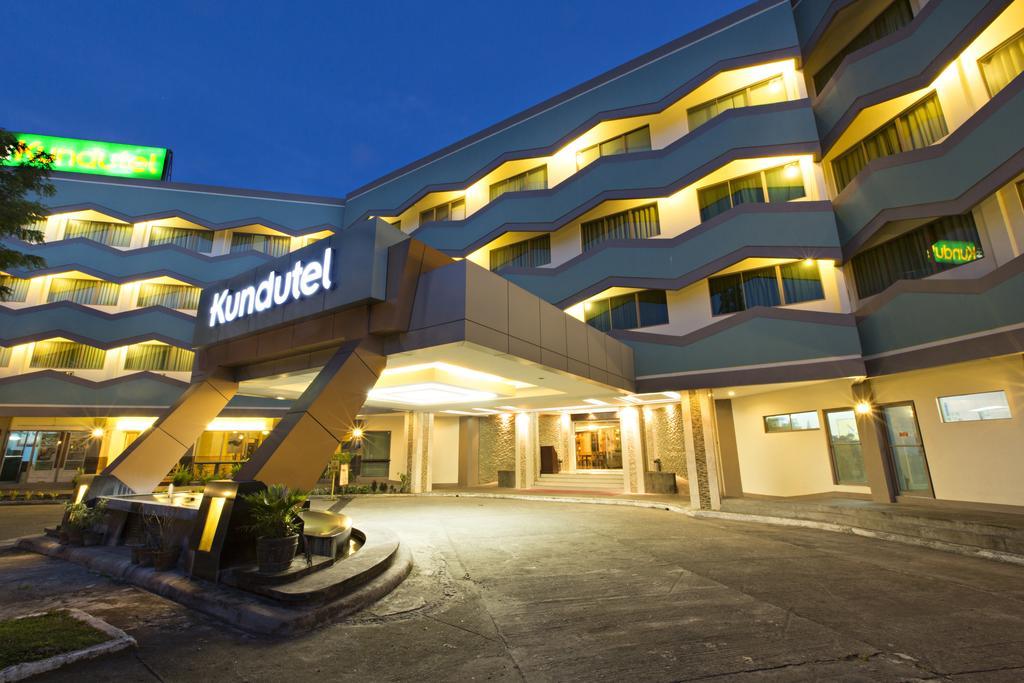 Отель Goldenfield Kundutel Баколод Экстерьер фото